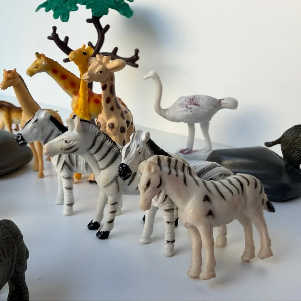 VTG Miniatures Safari Plastic‎ Wild Animals Lot